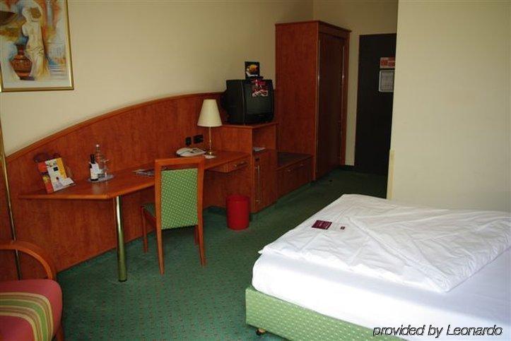 1, 2, Sleep Boardinghouse Unterschleissheim Zentrum Екстериор снимка