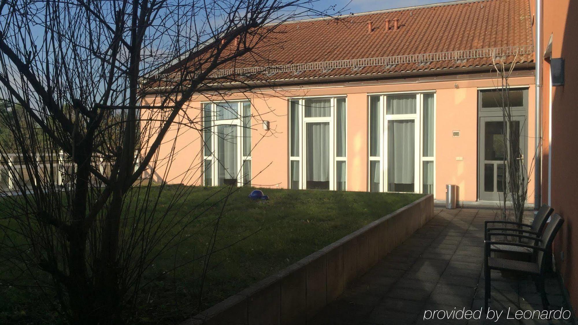 1, 2, Sleep Boardinghouse Unterschleissheim Zentrum Екстериор снимка