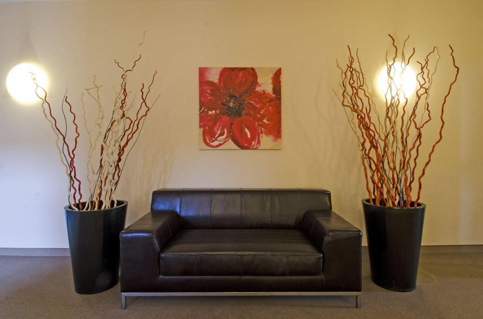 1, 2, Sleep Boardinghouse Unterschleissheim Zentrum Екстериор снимка
