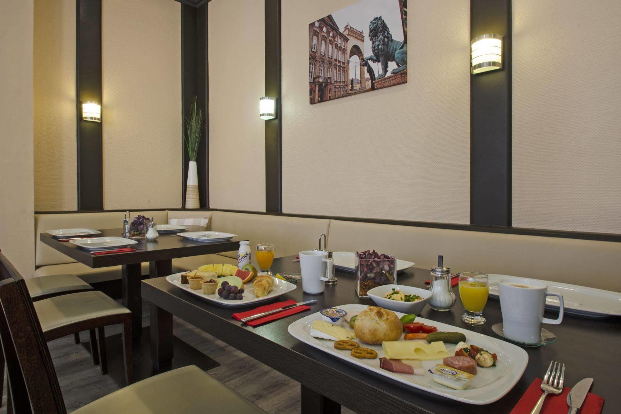 1, 2, Sleep Boardinghouse Unterschleissheim Zentrum Екстериор снимка